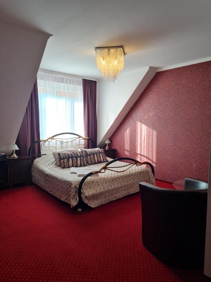 Bed and Breakfast "Arkadia" Остроленка Экстерьер фото