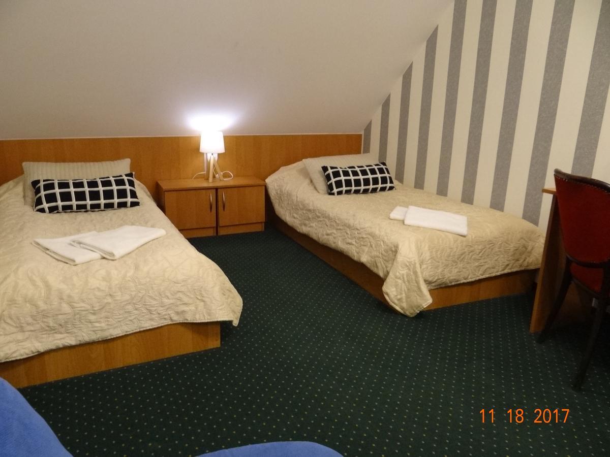 Bed and Breakfast "Arkadia" Остроленка Экстерьер фото