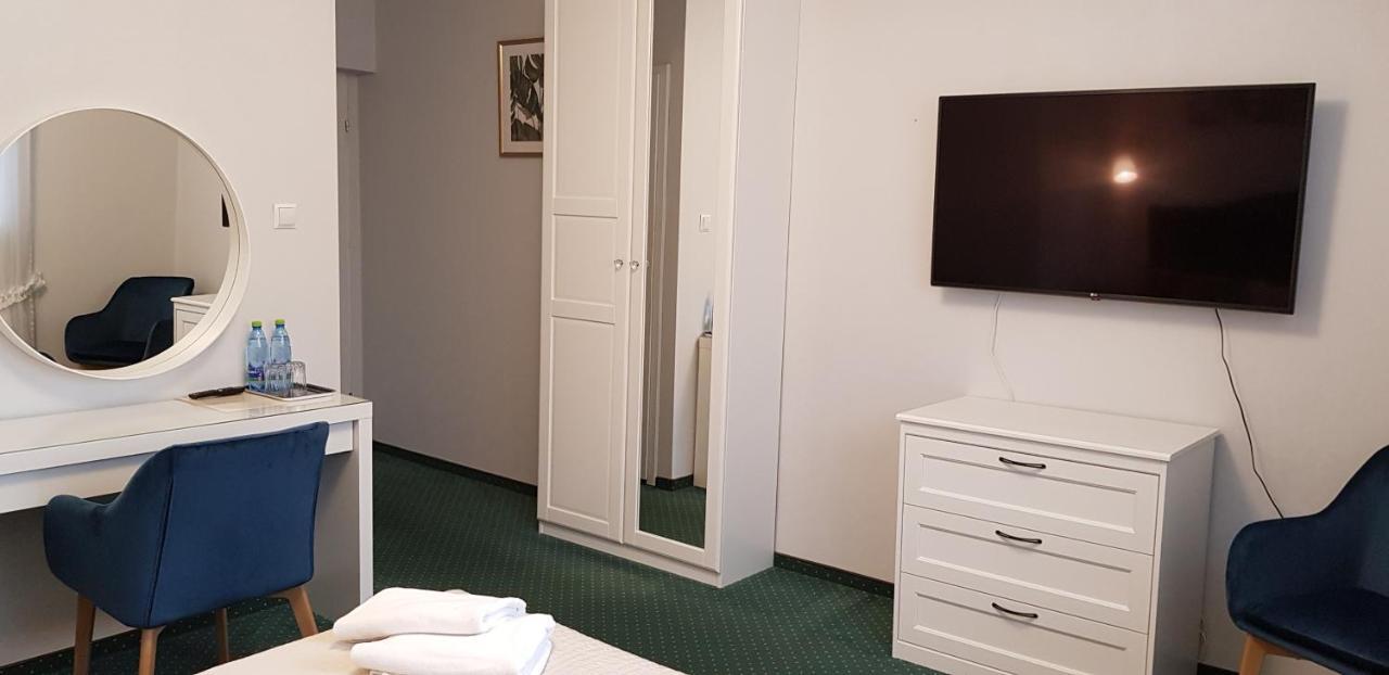 Bed and Breakfast "Arkadia" Остроленка Экстерьер фото